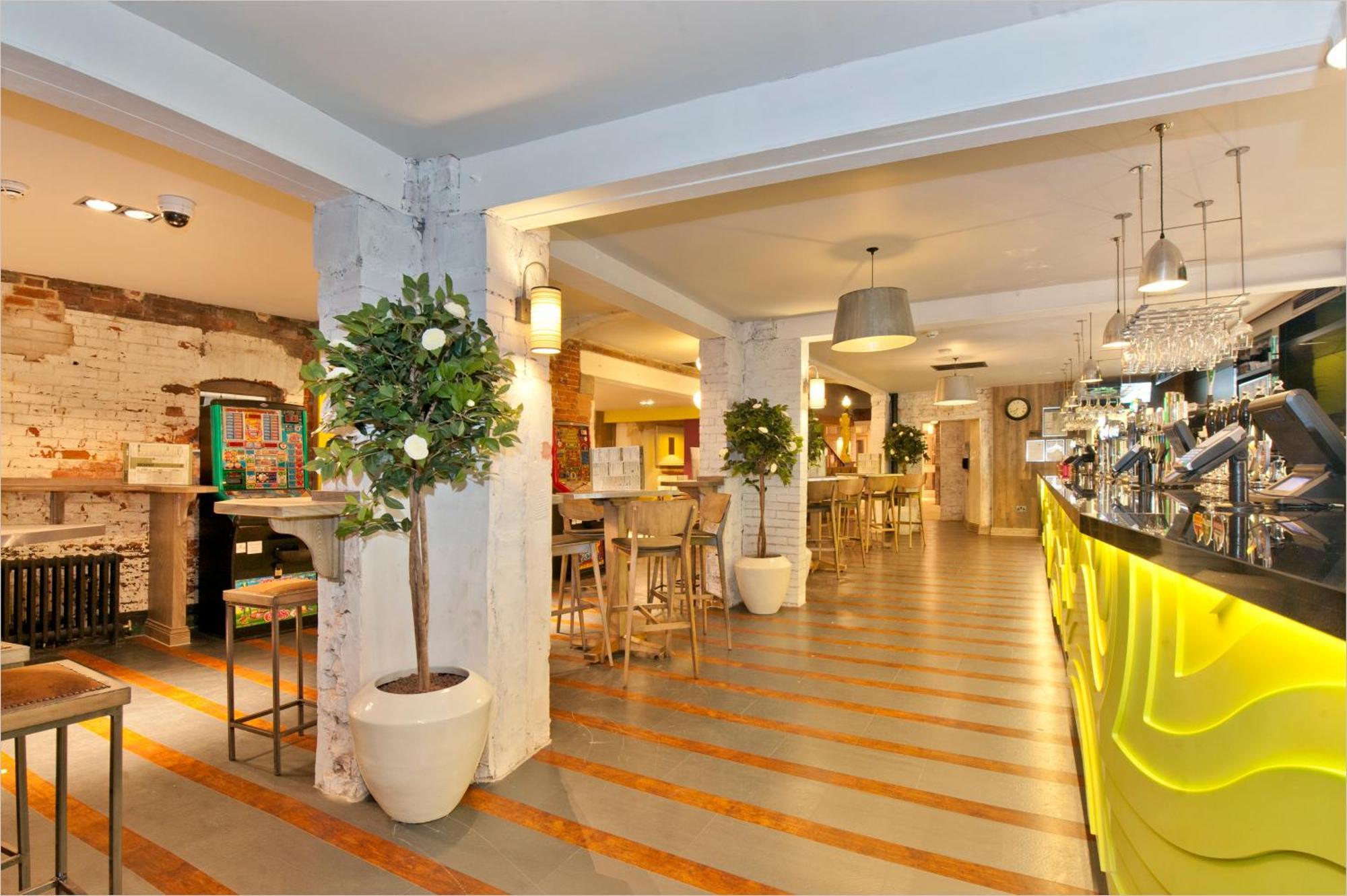 The King'S Head Hotel Wetherspoon เบกเคิลส์ ภายนอก รูปภาพ