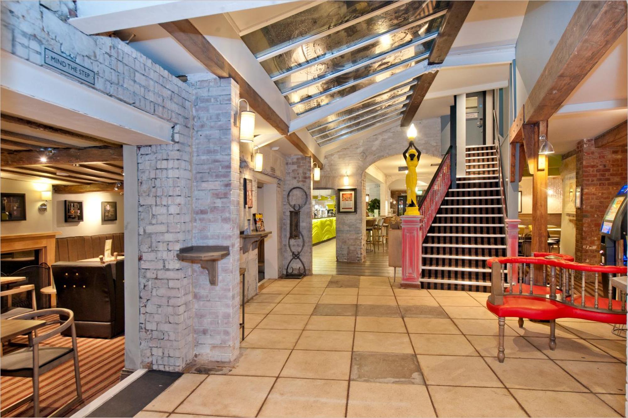 The King'S Head Hotel Wetherspoon เบกเคิลส์ ภายนอก รูปภาพ