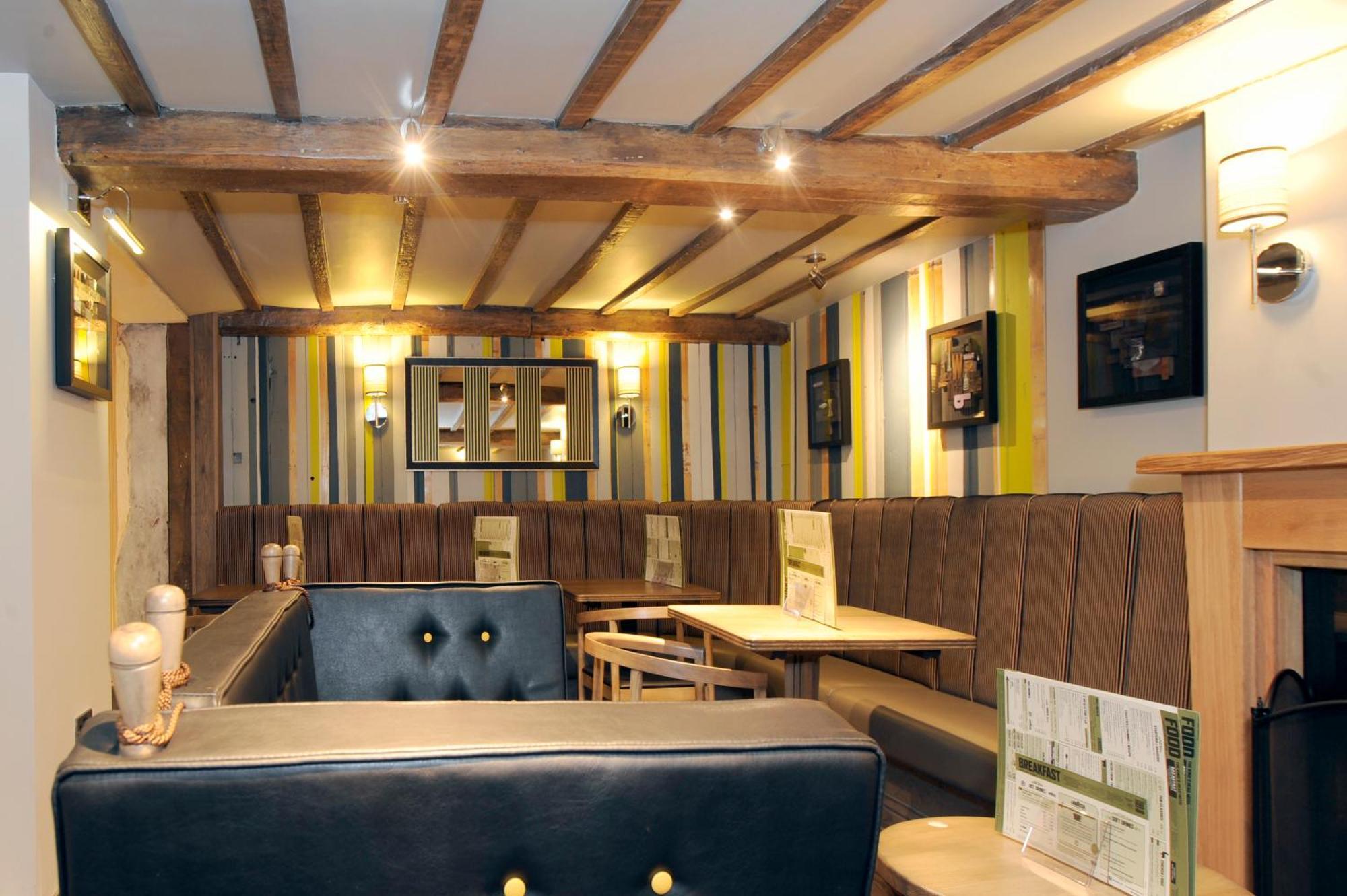 The King'S Head Hotel Wetherspoon เบกเคิลส์ ภายนอก รูปภาพ