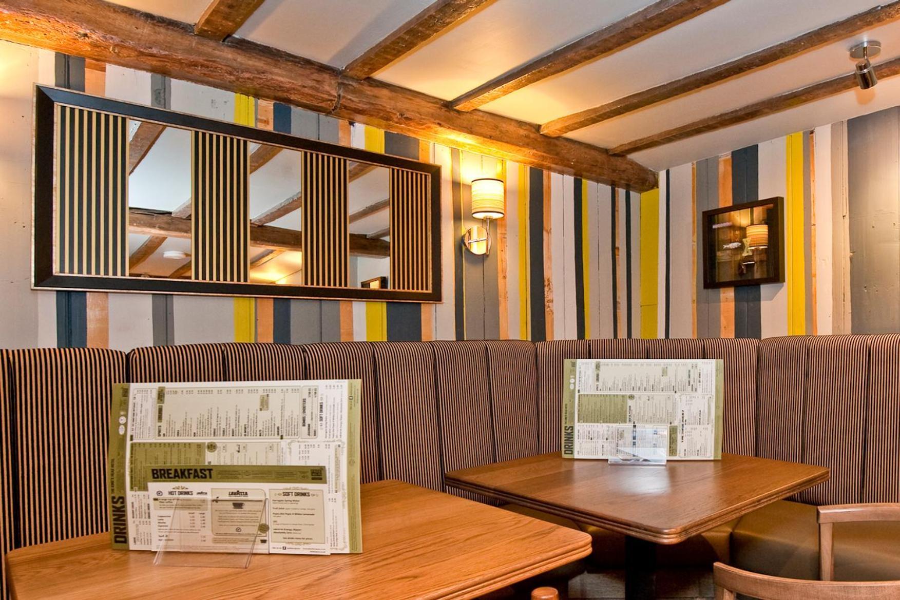 The King'S Head Hotel Wetherspoon เบกเคิลส์ ภายนอก รูปภาพ
