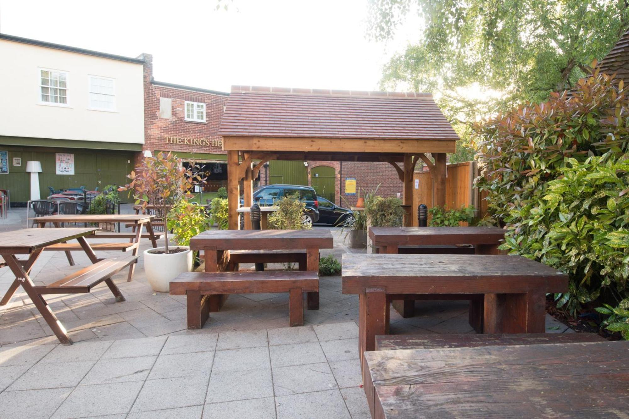 The King'S Head Hotel Wetherspoon เบกเคิลส์ ภายนอก รูปภาพ