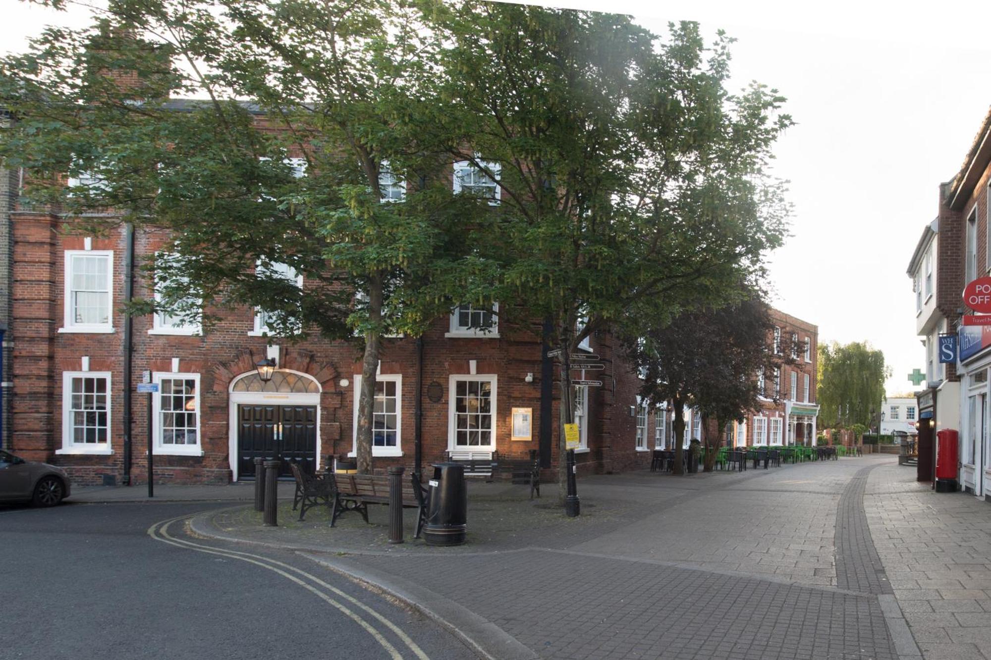 The King'S Head Hotel Wetherspoon เบกเคิลส์ ภายนอก รูปภาพ
