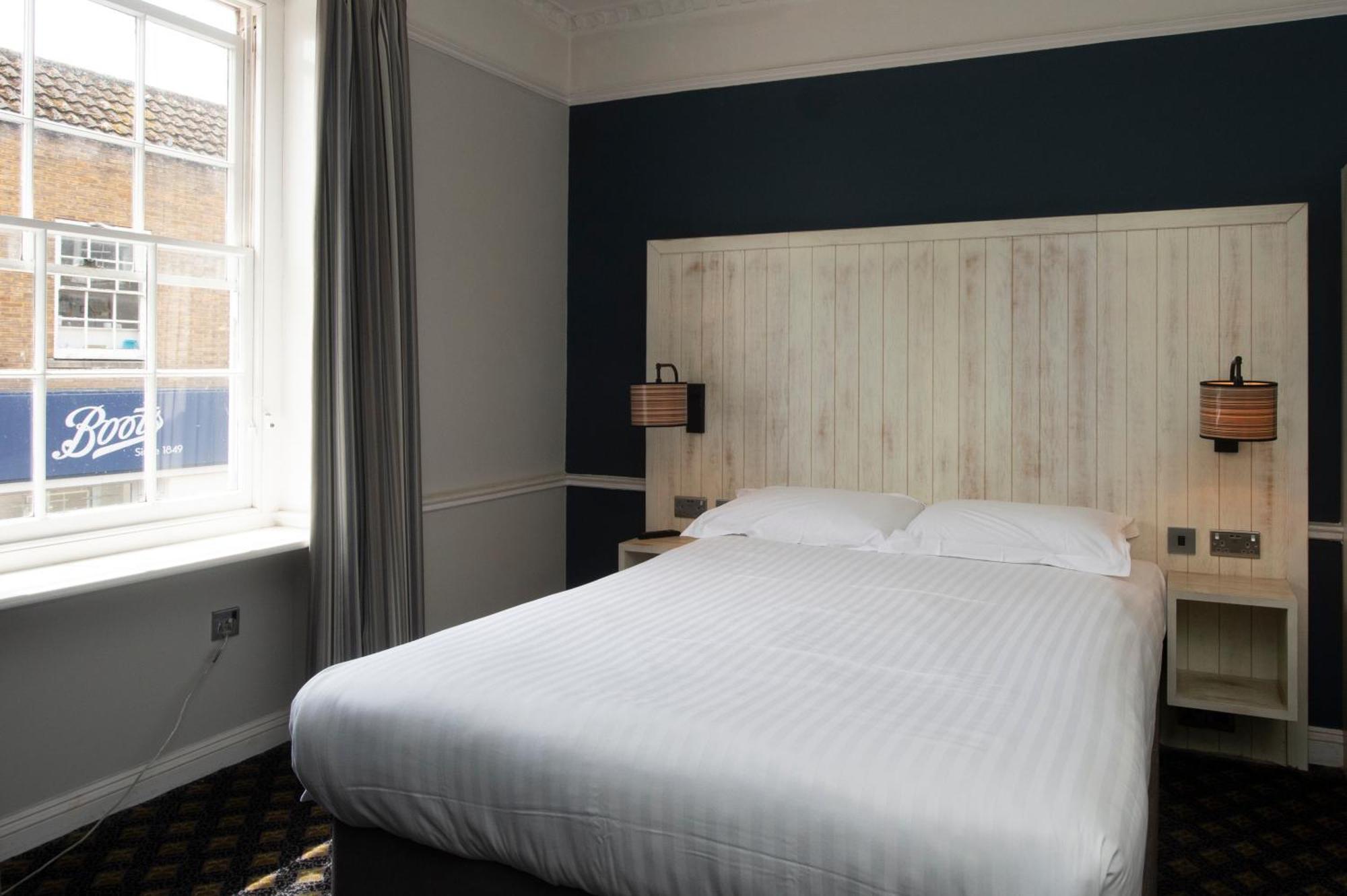 The King'S Head Hotel Wetherspoon เบกเคิลส์ ภายนอก รูปภาพ