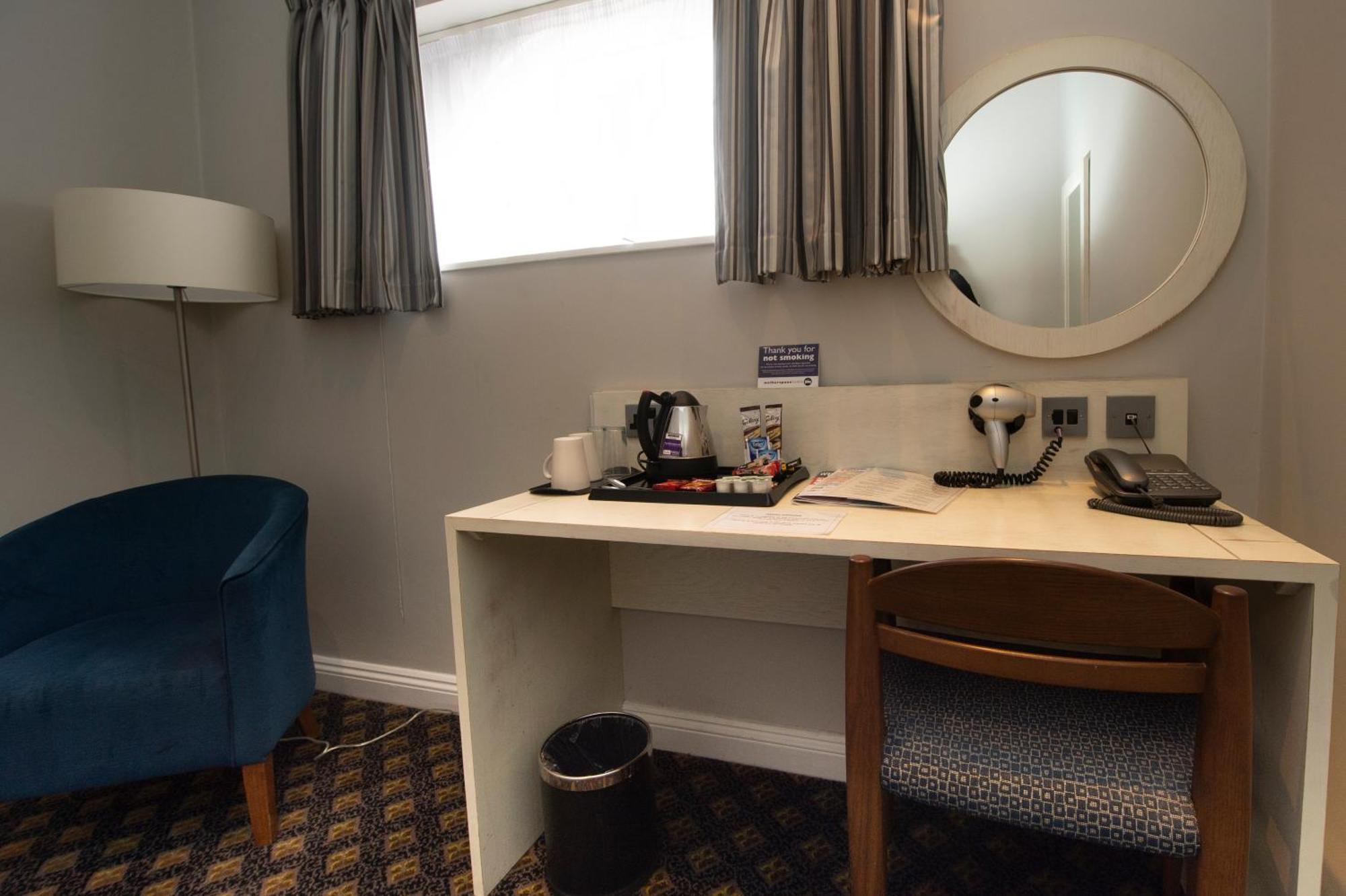 The King'S Head Hotel Wetherspoon เบกเคิลส์ ภายนอก รูปภาพ