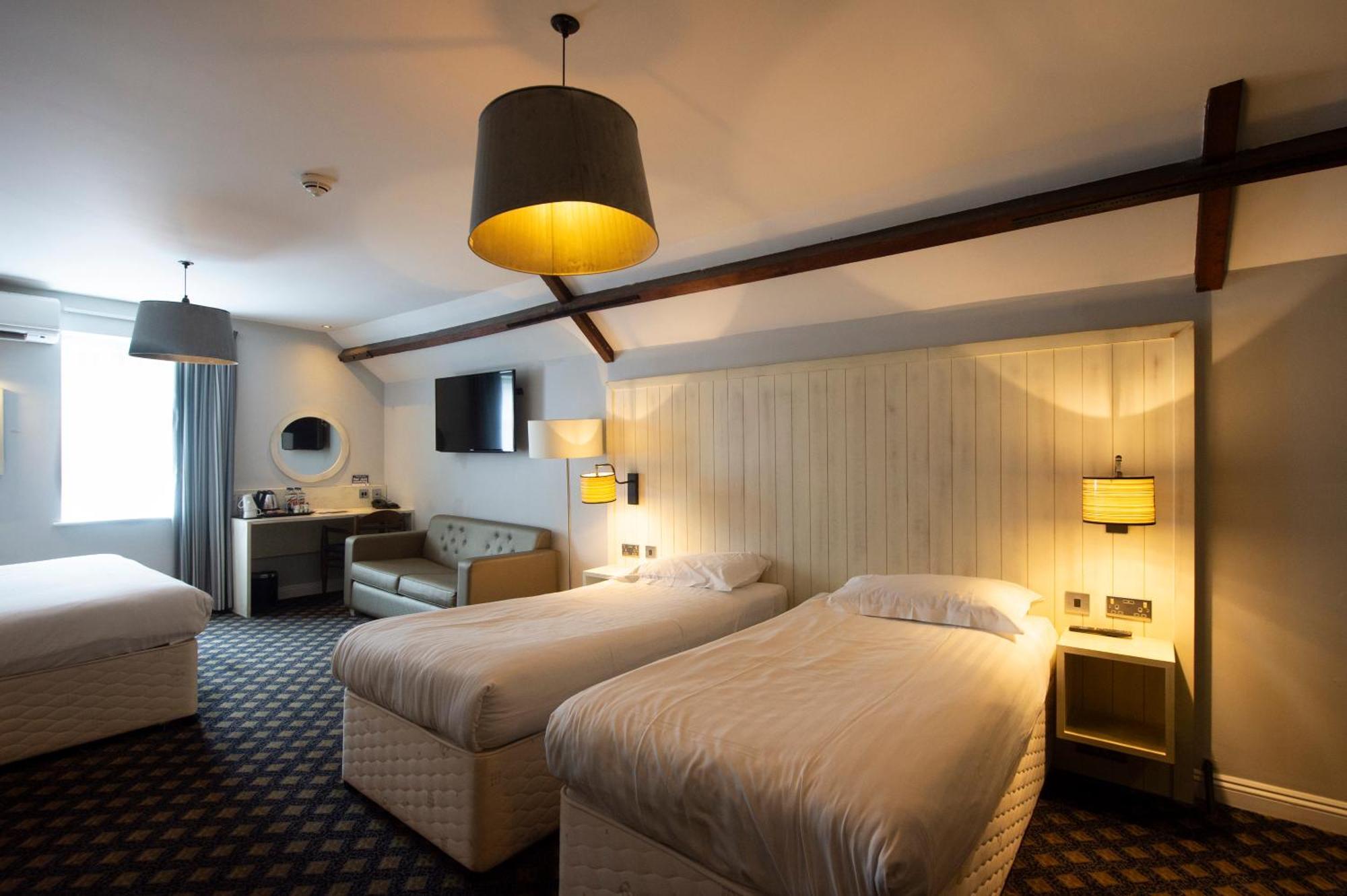 The King'S Head Hotel Wetherspoon เบกเคิลส์ ภายนอก รูปภาพ
