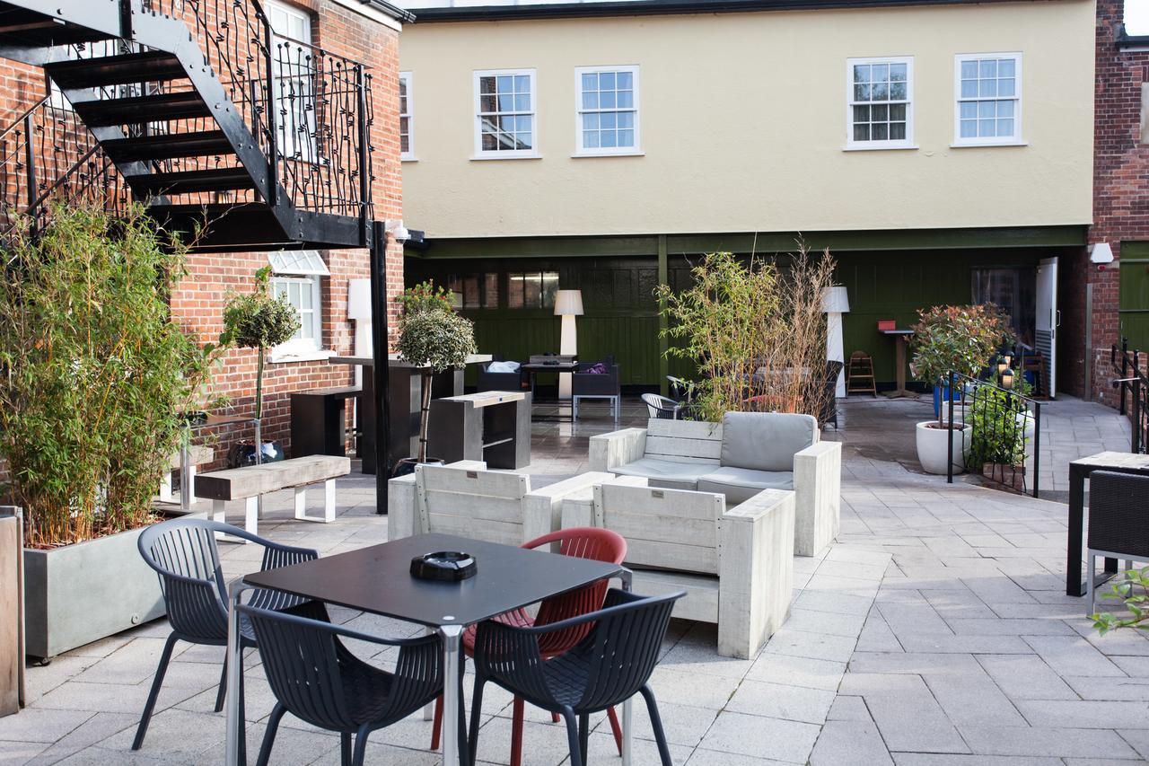 The King'S Head Hotel Wetherspoon เบกเคิลส์ ภายนอก รูปภาพ