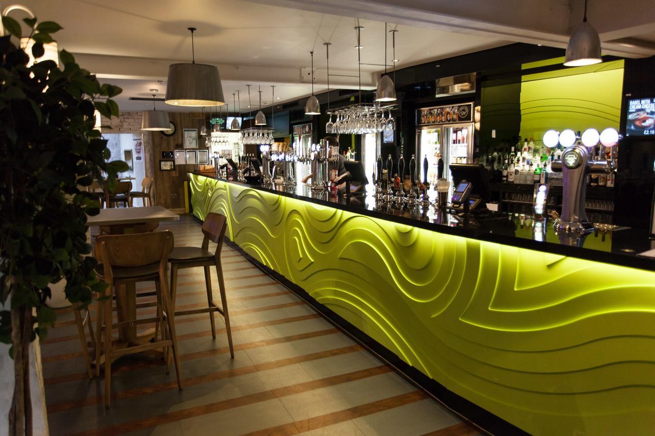 The King'S Head Hotel Wetherspoon เบกเคิลส์ ภายนอก รูปภาพ