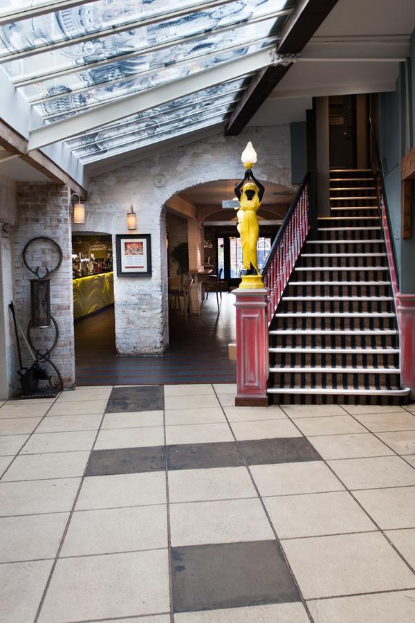 The King'S Head Hotel Wetherspoon เบกเคิลส์ ภายนอก รูปภาพ