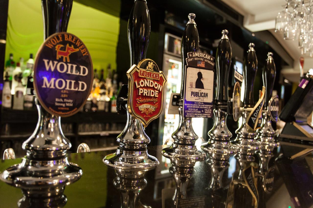The King'S Head Hotel Wetherspoon เบกเคิลส์ ภายนอก รูปภาพ