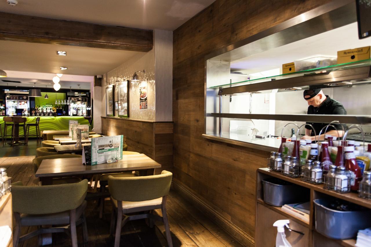 The King'S Head Hotel Wetherspoon เบกเคิลส์ ภายนอก รูปภาพ